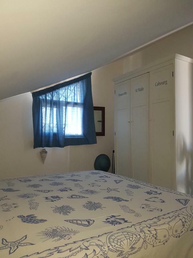 Willa Mansarda Camelie Via Dei Normanni, 45 Campofelice Di Roccella Zewnętrze zdjęcie