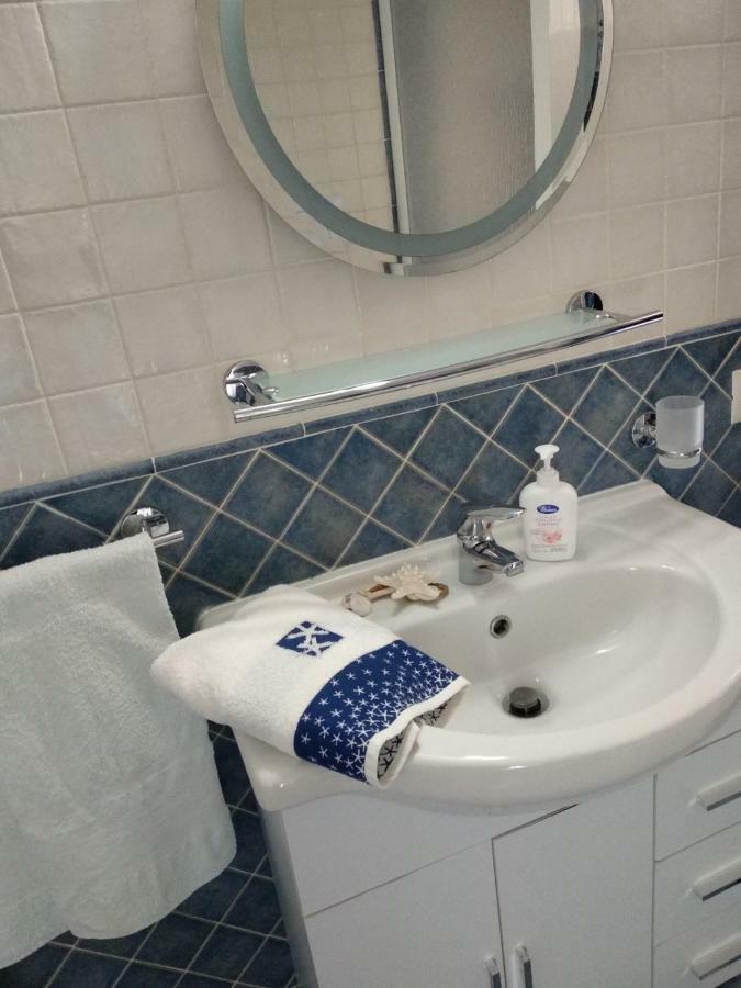 Willa Mansarda Camelie Via Dei Normanni, 45 Campofelice Di Roccella Zewnętrze zdjęcie